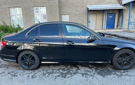 Mercedes-Benz C-Класс, 2013 год, 1 300 000 рублей, 2 фотография