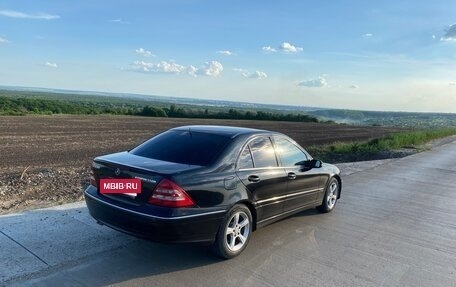 Mercedes-Benz C-Класс, 2005 год, 649 000 рублей, 21 фотография