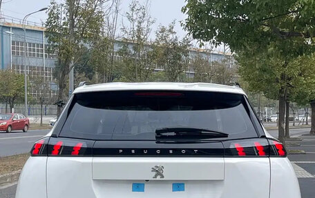 Peugeot 2008 II, 2021 год, 1 250 000 рублей, 4 фотография
