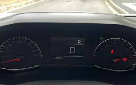 Peugeot 2008 II, 2021 год, 1 250 000 рублей, 8 фотография