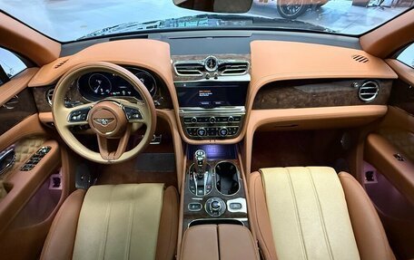 Bentley Bentayga I, 2021 год, 22 500 000 рублей, 15 фотография