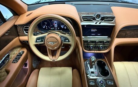 Bentley Bentayga I, 2021 год, 22 500 000 рублей, 16 фотография