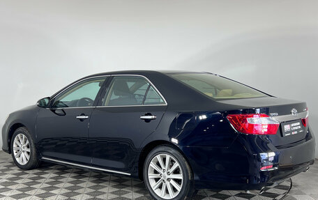 Toyota Camry, 2013 год, 1 630 000 рублей, 6 фотография