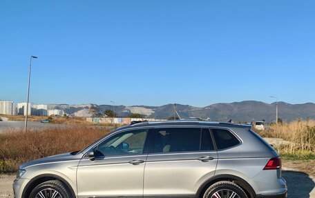 Volkswagen Tiguan II, 2019 год, 2 300 000 рублей, 4 фотография