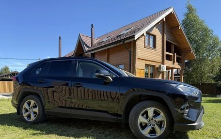 Toyota RAV4, 2020 год, 3 110 000 рублей, 8 фотография