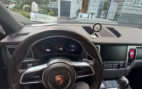 Porsche Macan I рестайлинг, 2017 год, 3 850 000 рублей, 8 фотография