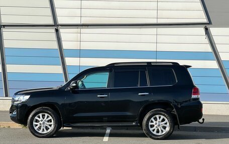 Toyota Land Cruiser 200, 2018 год, 6 215 000 рублей, 8 фотография