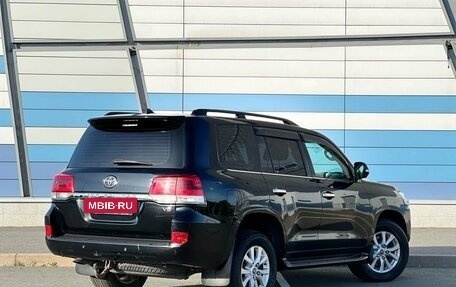Toyota Land Cruiser 200, 2018 год, 6 215 000 рублей, 5 фотография