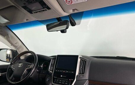 Toyota Land Cruiser 200, 2018 год, 6 215 000 рублей, 13 фотография