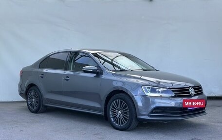 Volkswagen Jetta VI, 2015 год, 1 240 000 рублей, 2 фотография