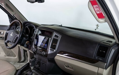 Mitsubishi Pajero IV, 2019 год, 3 448 000 рублей, 7 фотография