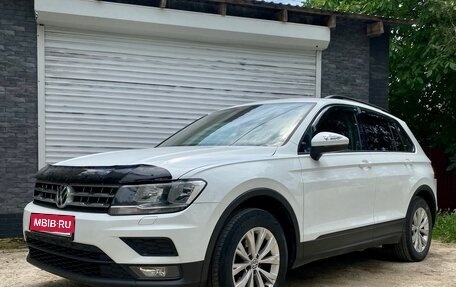 Volkswagen Tiguan II, 2018 год, 1 850 000 рублей, 1 фотография