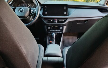 Skoda Rapid II, 2021 год, 1 700 000 рублей, 8 фотография