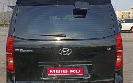 Hyundai Grand Starex Grand Starex I рестайлинг 2, 2020 год, 3 600 000 рублей, 5 фотография