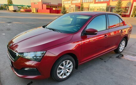Skoda Rapid II, 2021 год, 1 700 000 рублей, 14 фотография