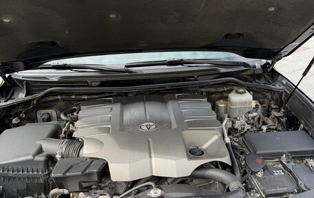 Toyota Land Cruiser 200, 2017 год, 9 850 000 рублей, 9 фотография