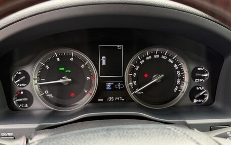 Toyota Land Cruiser 200, 2017 год, 9 850 000 рублей, 13 фотография