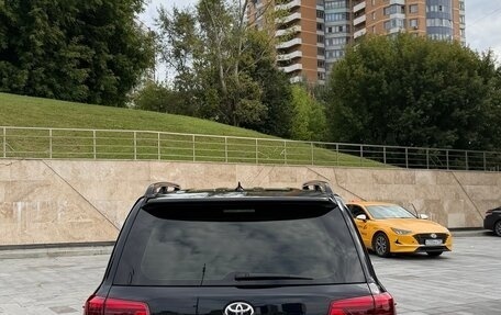 Toyota Land Cruiser 200, 2017 год, 9 850 000 рублей, 5 фотография