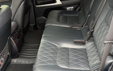 Toyota Land Cruiser 200, 2017 год, 9 850 000 рублей, 15 фотография