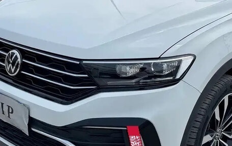 Volkswagen T-Roc I, 2022 год, 1 790 000 рублей, 11 фотография