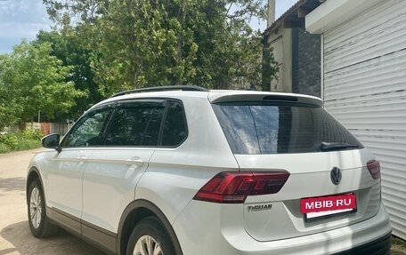 Volkswagen Tiguan II, 2018 год, 1 850 000 рублей, 4 фотография