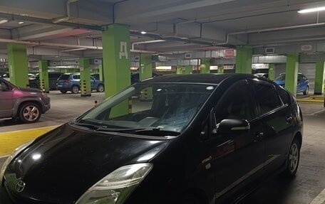 Toyota Prius, 2008 год, 690 000 рублей, 2 фотография