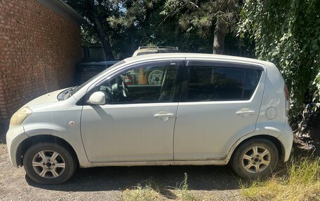 Toyota Passo III, 2004 год, 300 000 рублей, 2 фотография