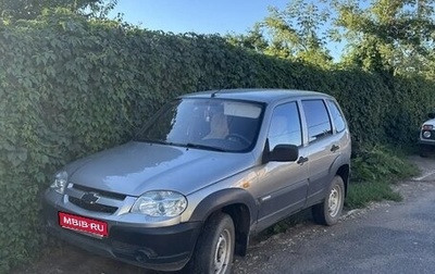 Chevrolet Niva I рестайлинг, 2010 год, 425 000 рублей, 1 фотография