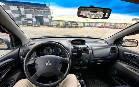 Mitsubishi Space Star I рестайлинг, 2004 год, 250 000 рублей, 15 фотография