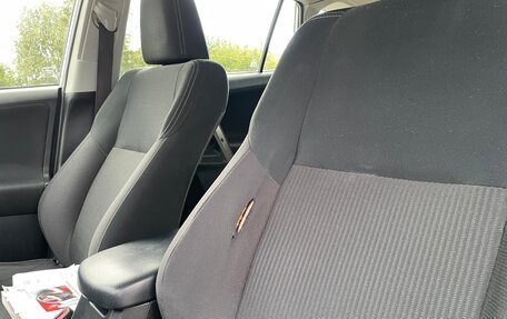 Toyota RAV4, 2013 год, 1 420 000 рублей, 38 фотография