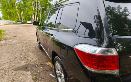Toyota Highlander III, 2013 год, 2 370 000 рублей, 16 фотография