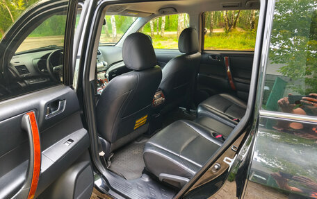 Toyota Highlander III, 2013 год, 2 370 000 рублей, 17 фотография