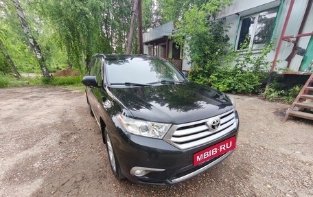 Toyota Highlander III, 2013 год, 2 370 000 рублей, 6 фотография