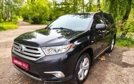 Toyota Highlander III, 2013 год, 2 370 000 рублей, 33 фотография