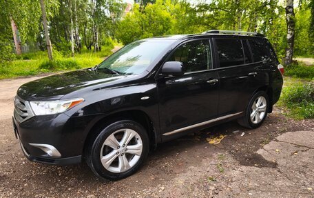 Toyota Highlander III, 2013 год, 2 370 000 рублей, 35 фотография