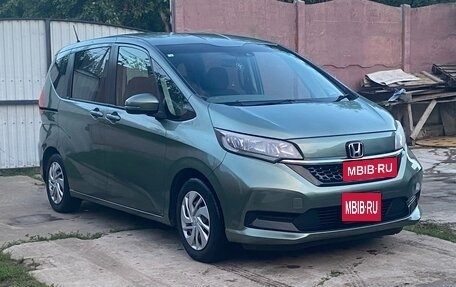 Honda Freed II, 2021 год, 1 600 000 рублей, 1 фотография