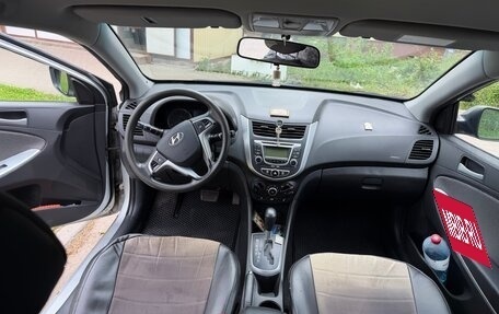 Hyundai Solaris II рестайлинг, 2013 год, 890 000 рублей, 14 фотография