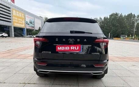 Skoda Karoq I, 2022 год, 2 430 000 рублей, 6 фотография