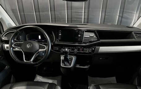 Volkswagen Multivan T6 рестайлинг, 2020 год, 5 350 000 рублей, 14 фотография