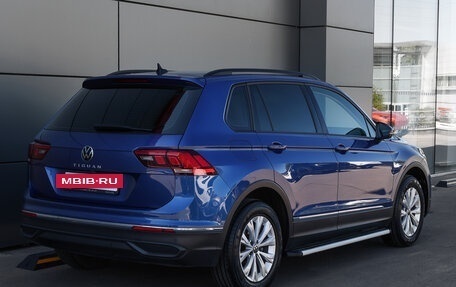 Volkswagen Tiguan II, 2021 год, 2 898 000 рублей, 5 фотография