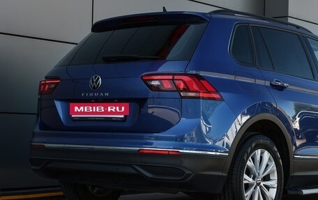Volkswagen Tiguan II, 2021 год, 2 898 000 рублей, 21 фотография