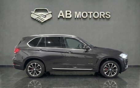 BMW X5, 2017 год, 3 300 000 рублей, 3 фотография