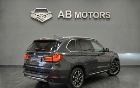 BMW X5, 2017 год, 3 300 000 рублей, 4 фотография