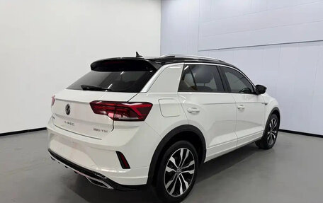 Volkswagen T-Roc I, 2022 год, 1 850 000 рублей, 6 фотография