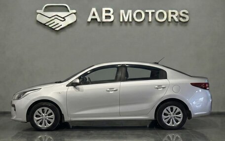 KIA Rio IV, 2018 год, 895 000 рублей, 6 фотография