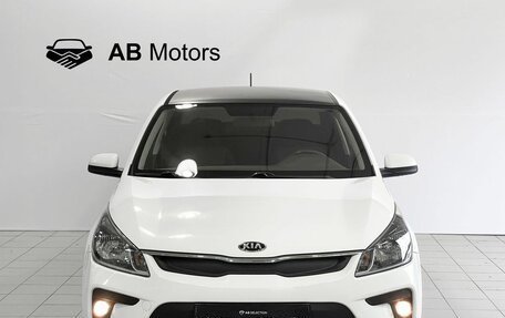 KIA Rio IV, 2017 год, 1 450 000 рублей, 2 фотография