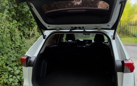 Toyota RAV4, 2024 год, 3 550 000 рублей, 15 фотография