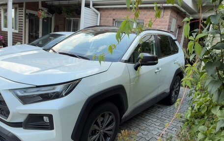 Toyota RAV4, 2024 год, 3 550 000 рублей, 10 фотография