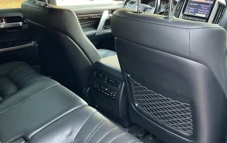 Toyota Land Cruiser 200, 2021 год, 9 700 000 рублей, 12 фотография