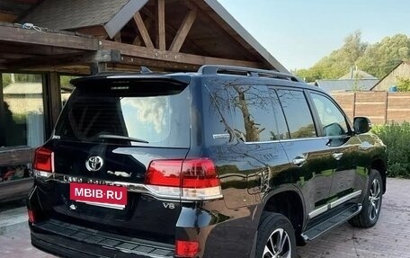 Toyota Land Cruiser 200, 2021 год, 9 700 000 рублей, 4 фотография